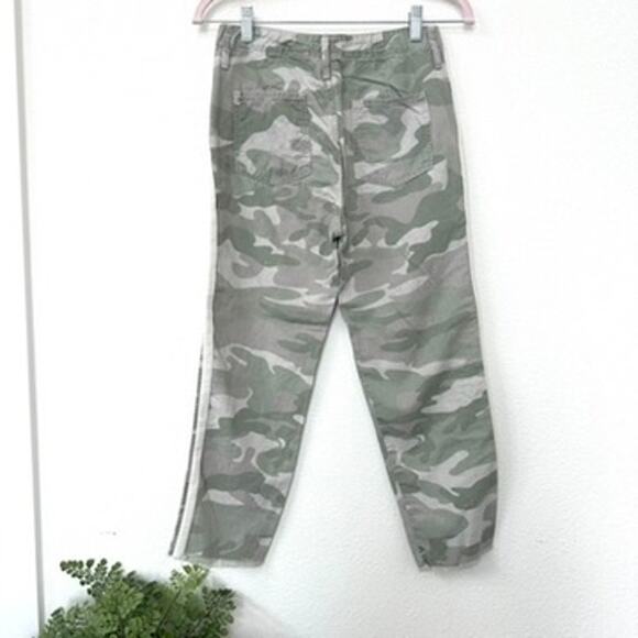 MOTHER The Shaker Chop Crop Fray Jeans Desert Print Camo, Size 25 - Picture 6 of 12